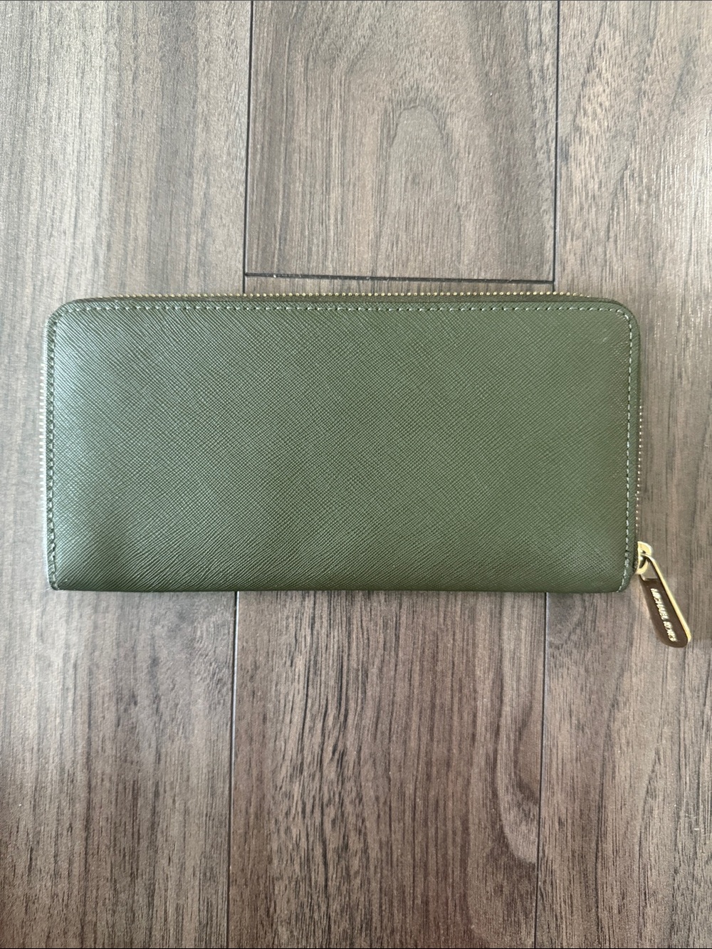Michael Kors Olive Green Zip-Around Saffiano Wallet with Gold Logo - Picture 2 of 6